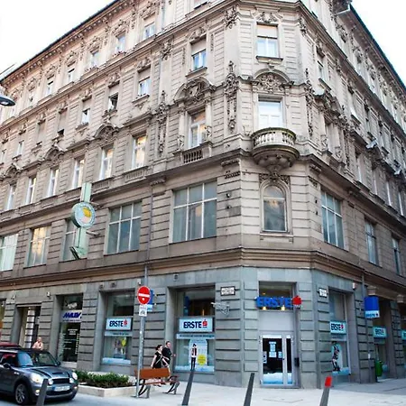 Bouillon Budapest
