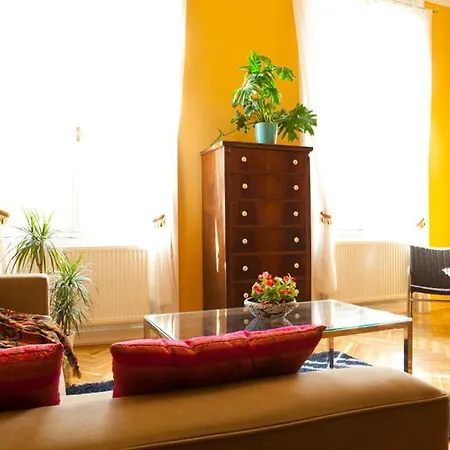 Bouillon Apartment