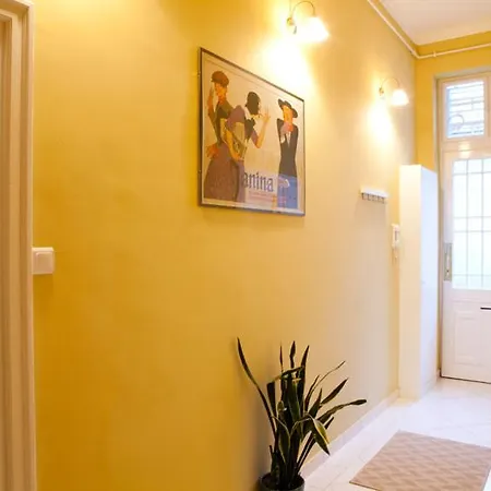 Bouillon Apartment *